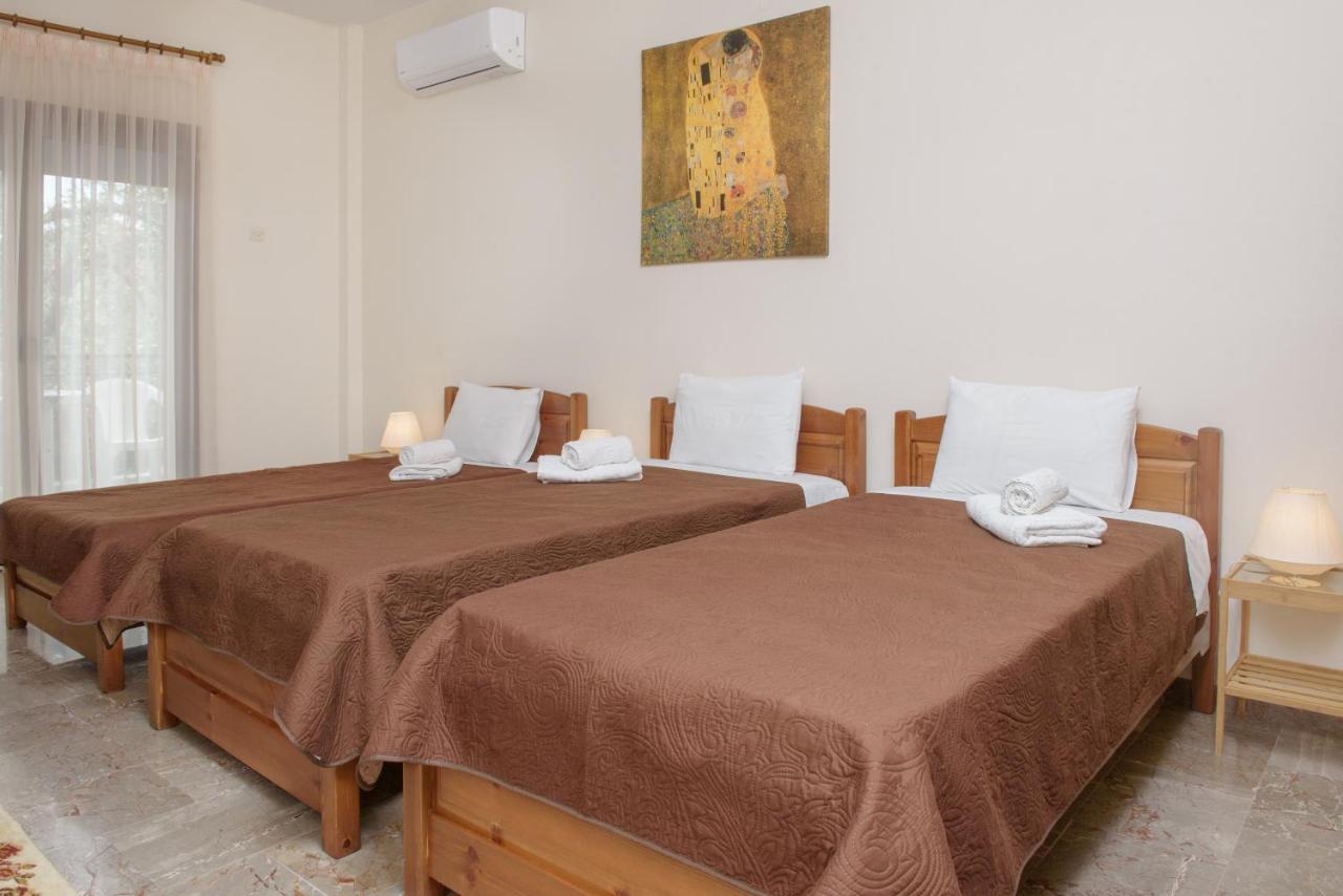Dili Apartments Ierissós Esterno foto